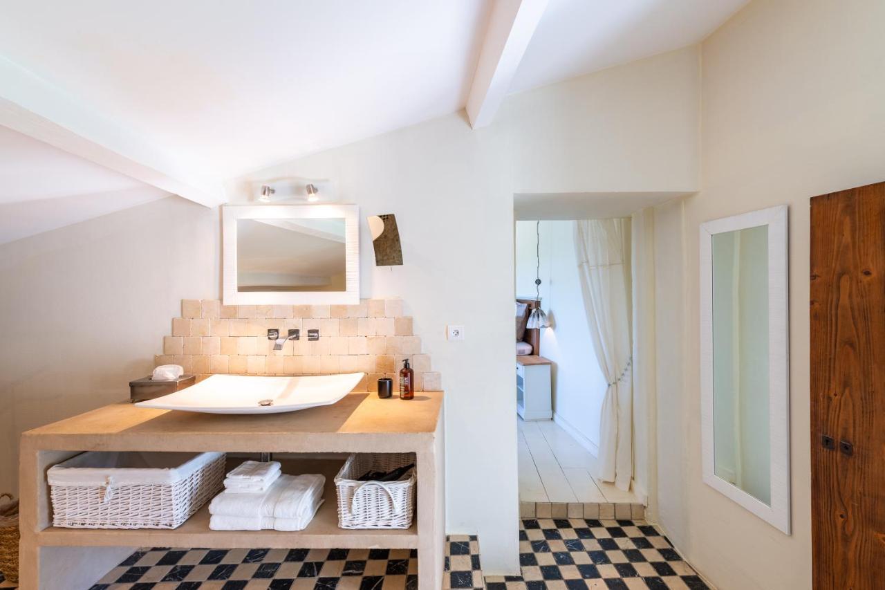 Maison D'Hotes Les Caroubiers Montségur-sur-Lauzon Zewnętrze zdjęcie