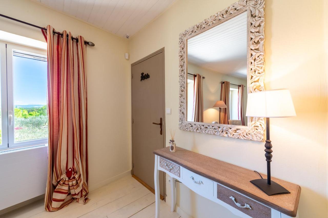 Maison D'Hotes Les Caroubiers Montségur-sur-Lauzon Zewnętrze zdjęcie