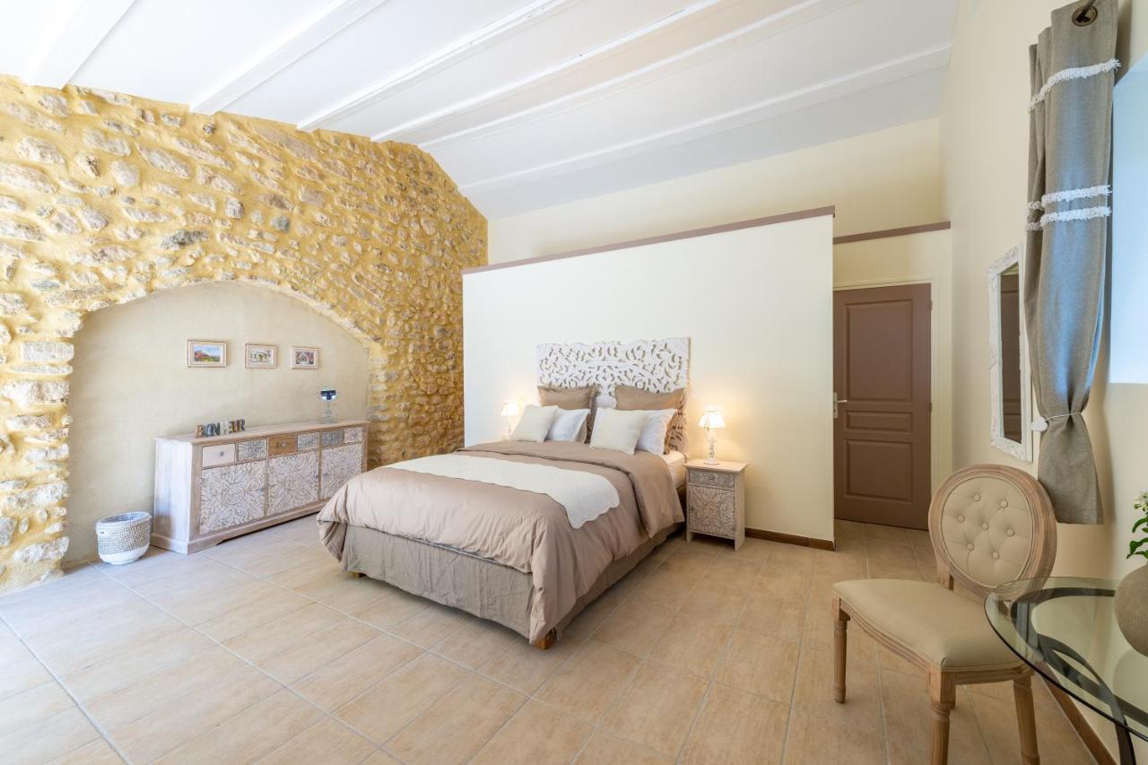 Maison D'Hotes Les Caroubiers Montségur-sur-Lauzon Zewnętrze zdjęcie
